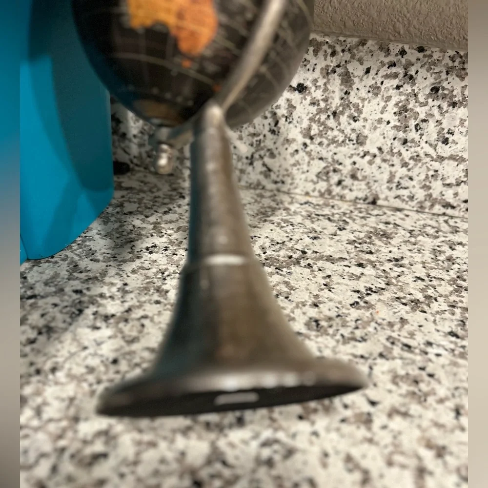 Vintage, spinning globe